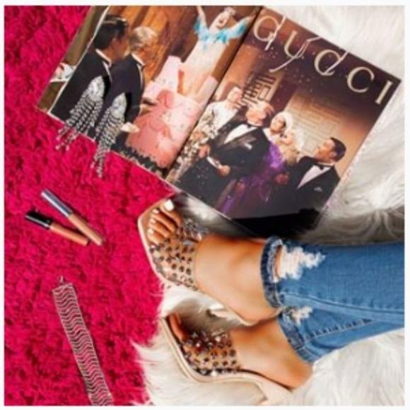 !! NEW !! Clear Studded Mules in Nude - Picture 3 of 4